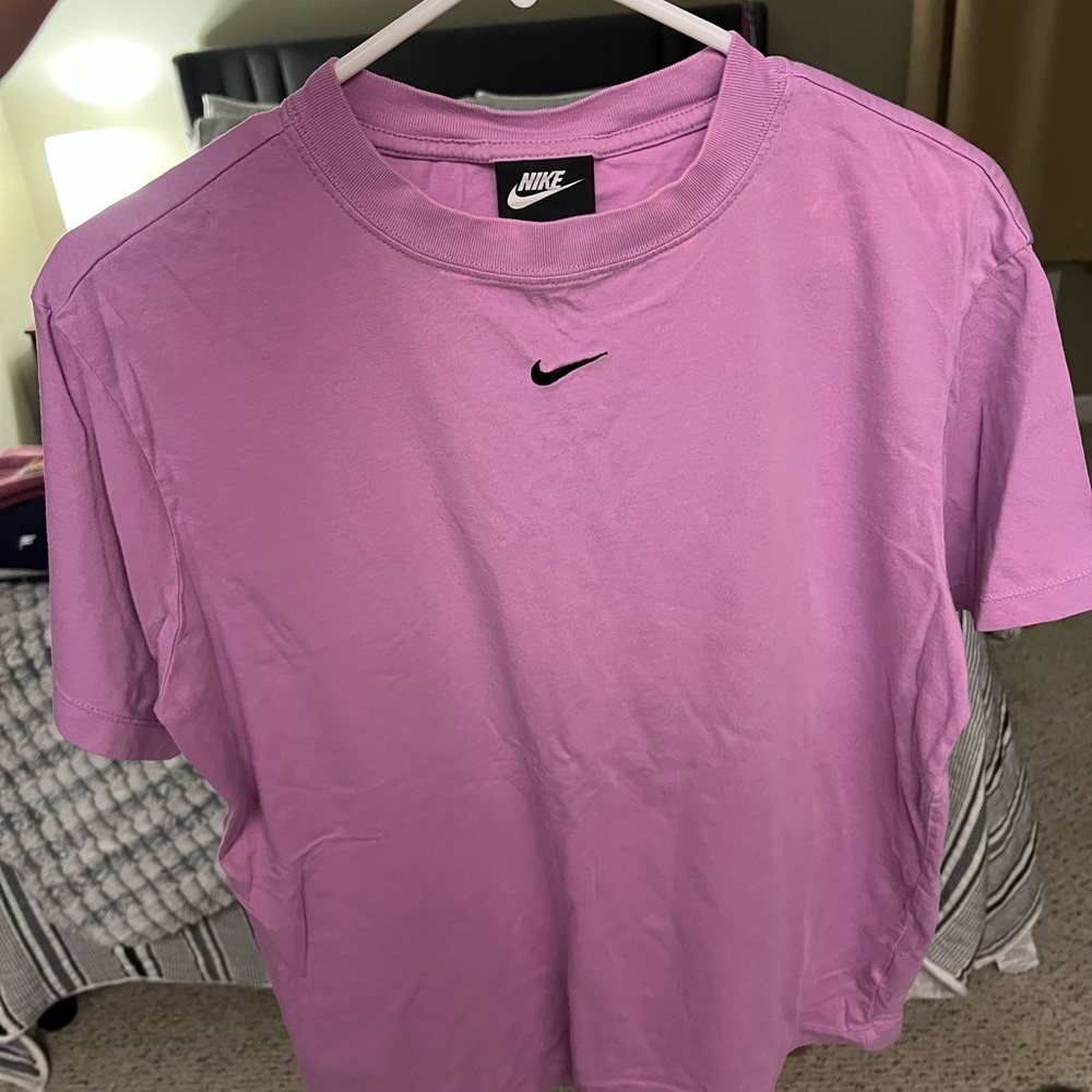 Nike Light Purple Short Sleeve Tee